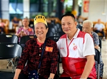温馨相伴，共庆生辰