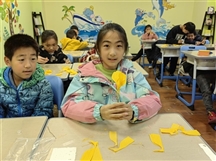 秋叶落纷纷，有“杏”伴成长