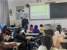 “消费维权就在我们身边”维权知识走进校园