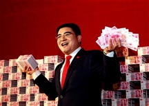 《中国慈善家》刊文剖析陈光标“表演式慈善”争议